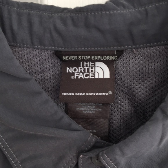 North Face Long Sleeve button down shirt - Picture 2 of 3